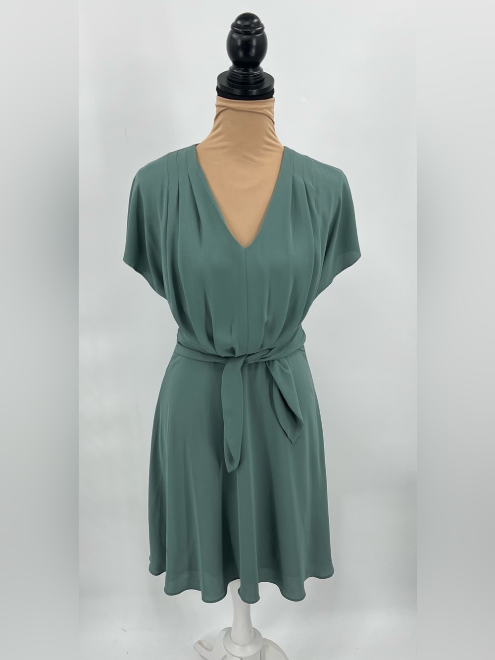 Ann Taylor Sage Green wedding guest fit & flare Tie Waist Dress flutter sleeve 2 - Picture 2 of 12